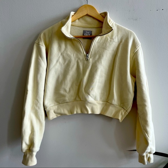 Yellow crop Aritzia 1/4 zip - Picture 1 of 4